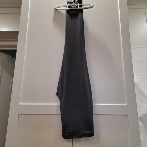 Hue Highrise Leggings Gray Travel Activewear Athleisure Women Size Medium - Picture 2 of 7